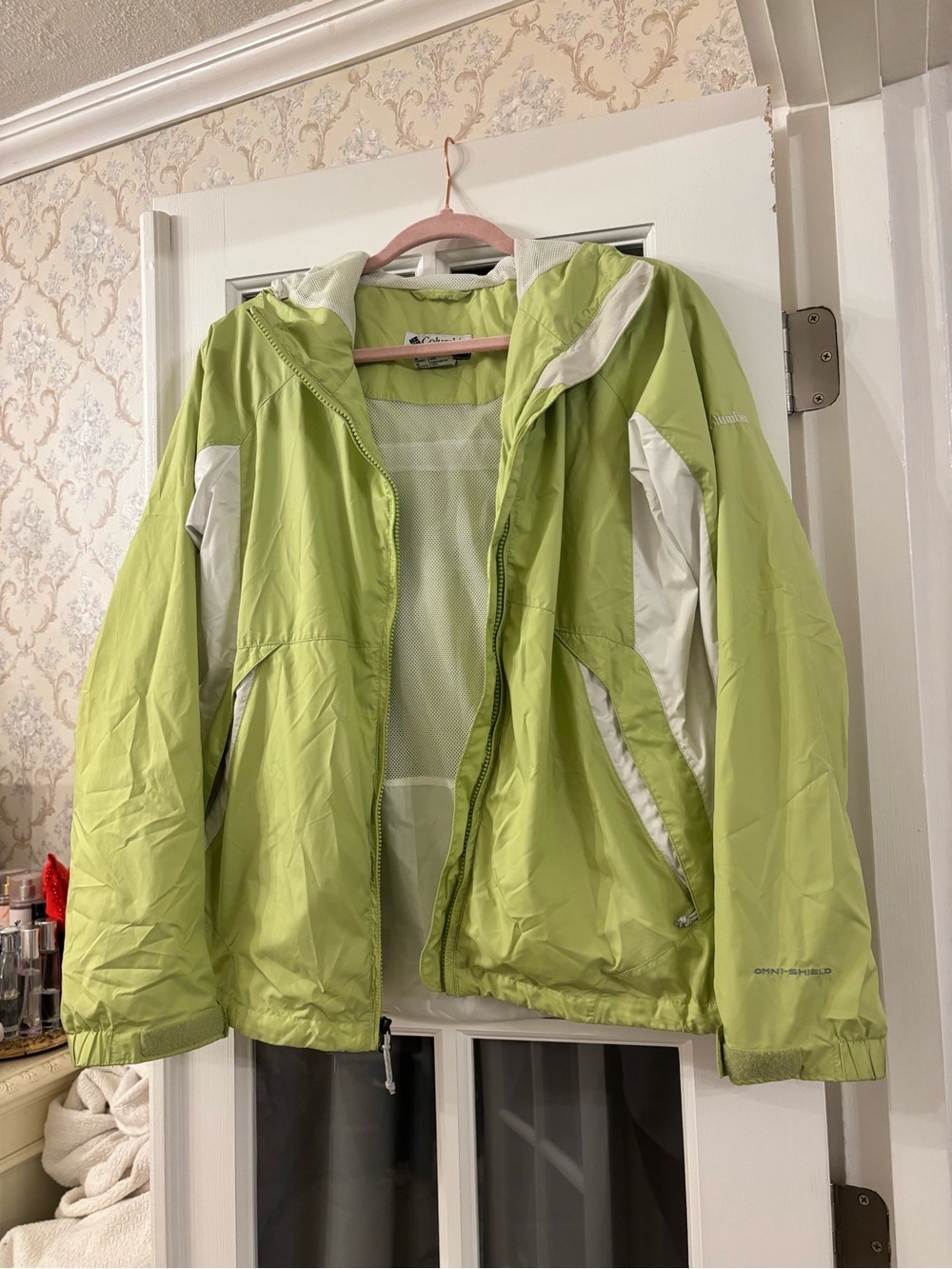 Columbia Women's Lime Green Hooded Windbreaker Jacket